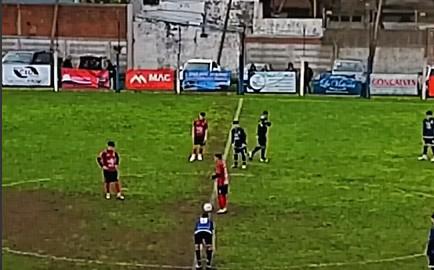 Góc Nhìn Sunwin: Thần đồng Argentina 21 tuổi ghi bàn sau 2,65 giây từ quả phát bóng, lập kỷ lục bà
