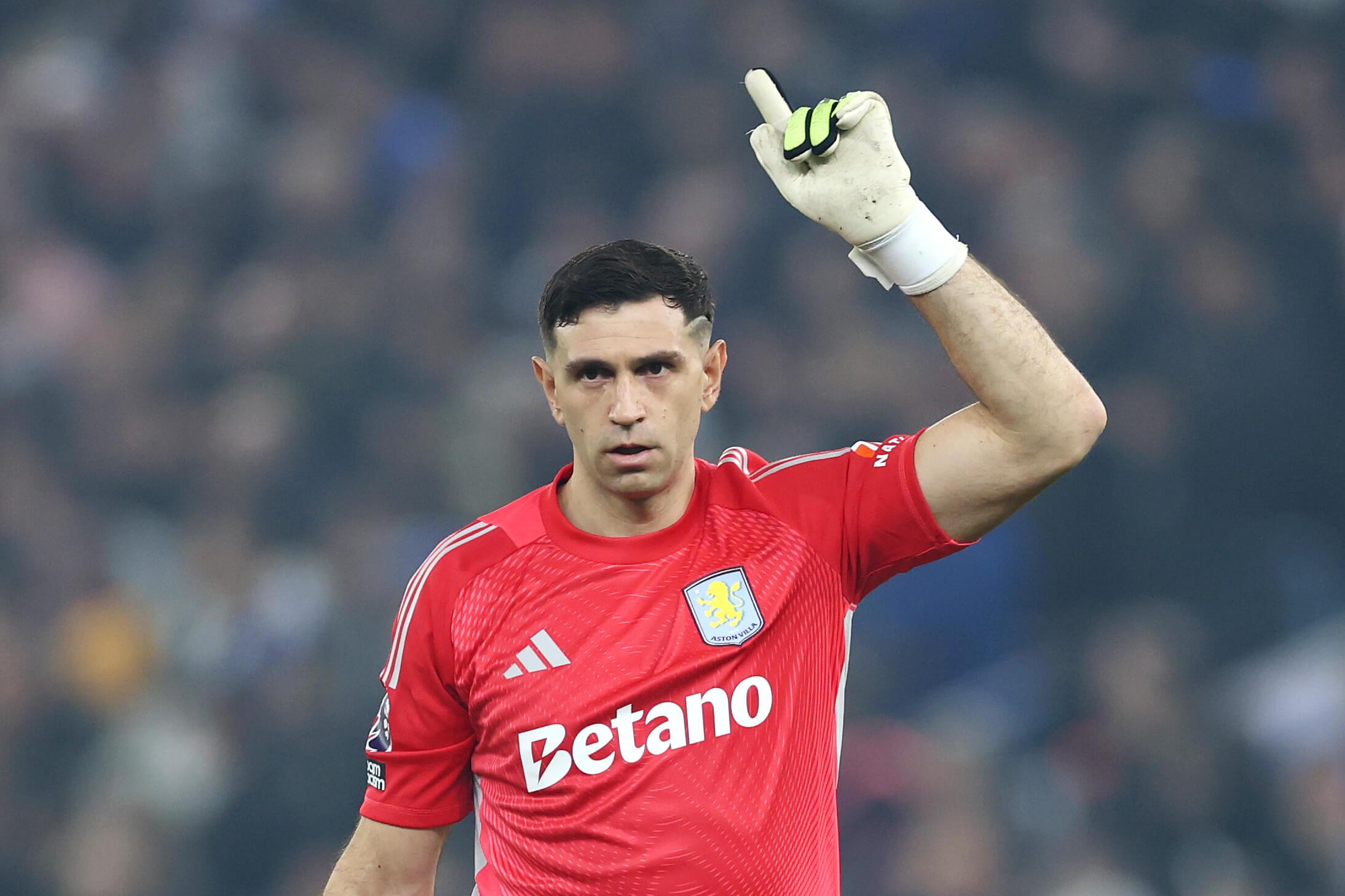 Góc Nhìn Sunwin: The Athletic: Chelsea ký Dibu Martínez 7,5 triệu bảng, Juventus chào xa mức Aston Villa muố