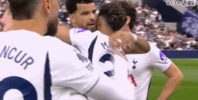 Góc Nhìn Sunwin: Hiệp một: Tottenham 0-0 Everton; M. Fernandes, Van Heck tạo sóng gió