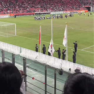 Góc Nhìn Sunwin: Lễ trao giải bóng đá nam Asiad xảy ra sự cố: lúc hát quốc ca chỉ quốc kỳ Hàn Q